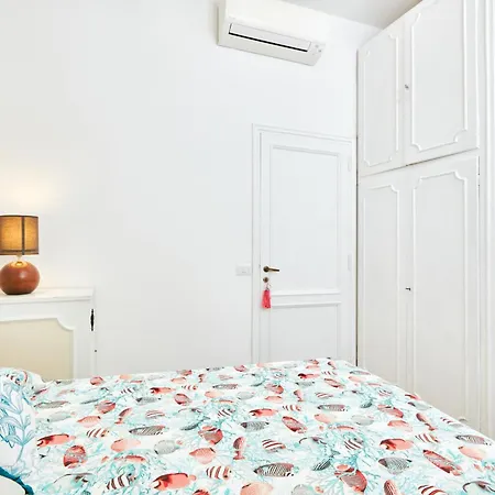 Casa Alessandra By Napoliapartments Lägenhet