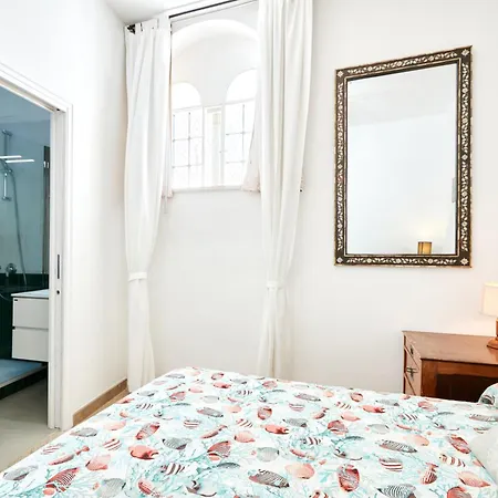 Lägenhet Casa Alessandra By Napoliapartments